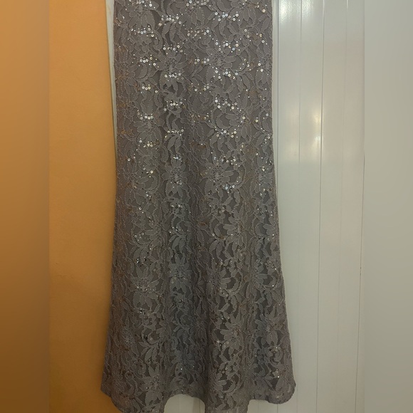 Gown Dress with rhinestones - Picture 7 of 7